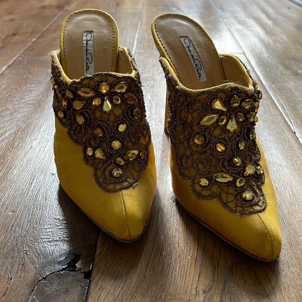 Oscar de la renta mule, embroidered 90
mm high heel,